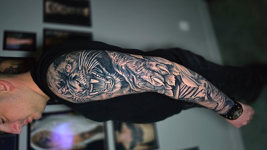 Realistyczny rękaw — tygrys